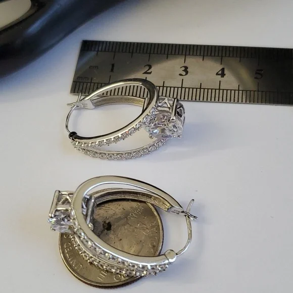 Watch Video / 8 Cttw Solitaire Sterling Silver 925 Hoop Earrings